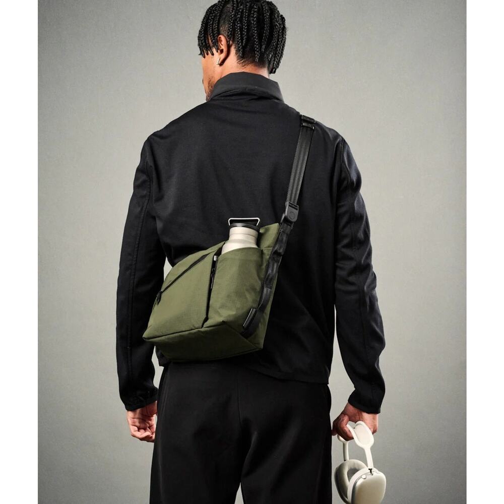 NWT Alpaka Flow Satchel Travel Crossbody Bag 4L Green Axoflux 210D - Picture 2 of 9
